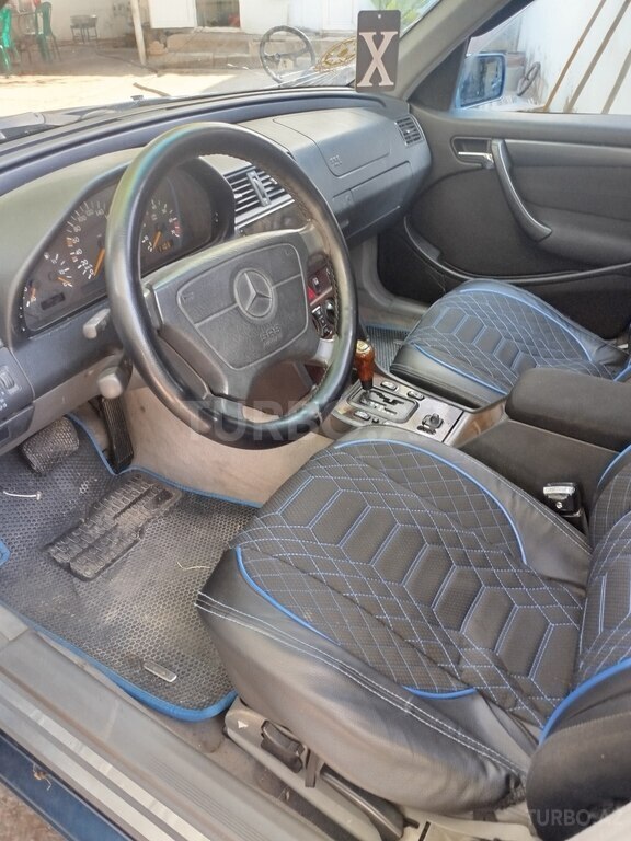 Mercedes C 180