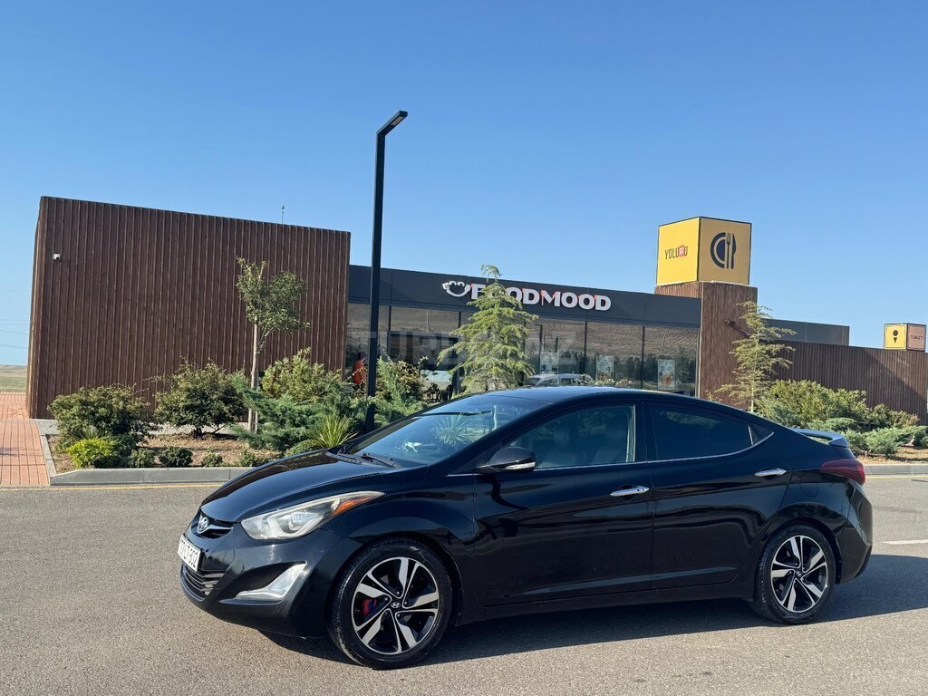 Hyundai Elantra