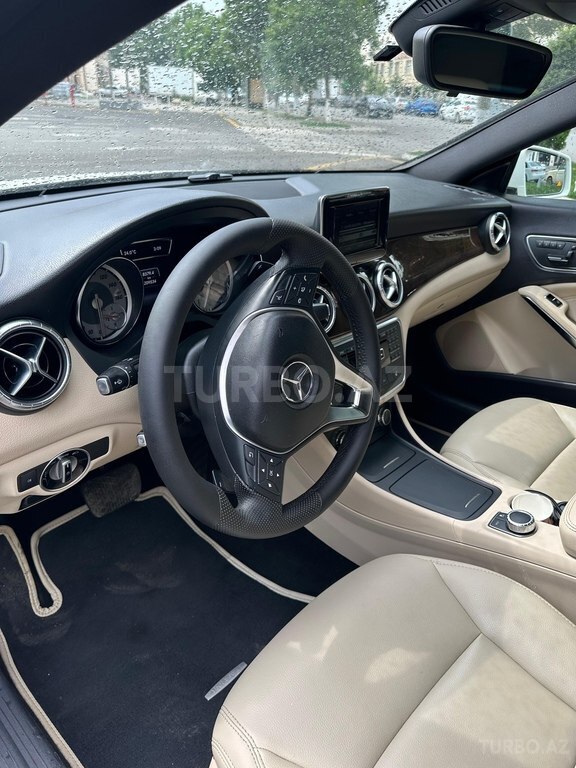 Mercedes CLA 250 4MATIC