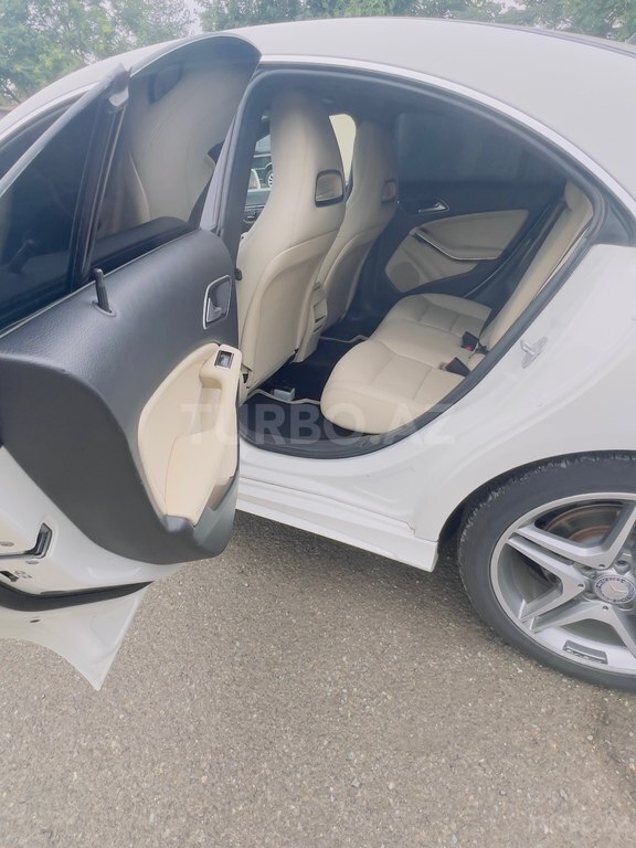 Mercedes CLA 250 4MATIC