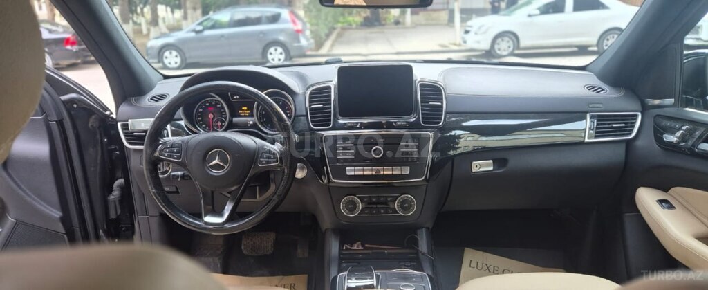 Mercedes GLS 450 4MATIC