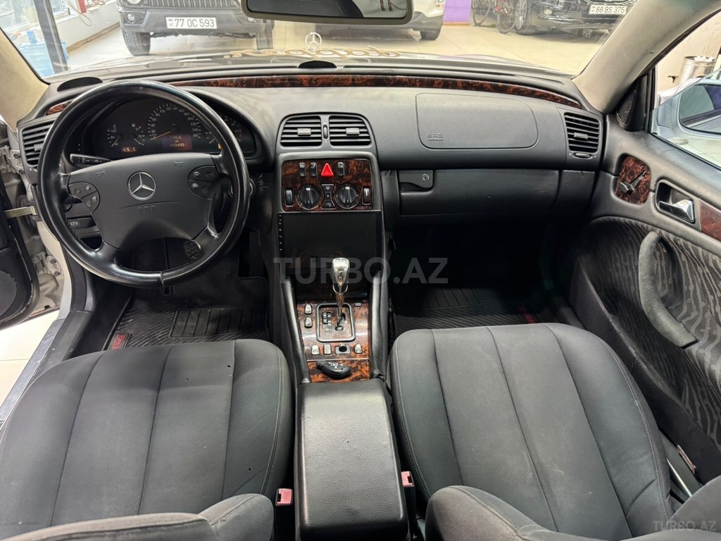 Mercedes CLK 230