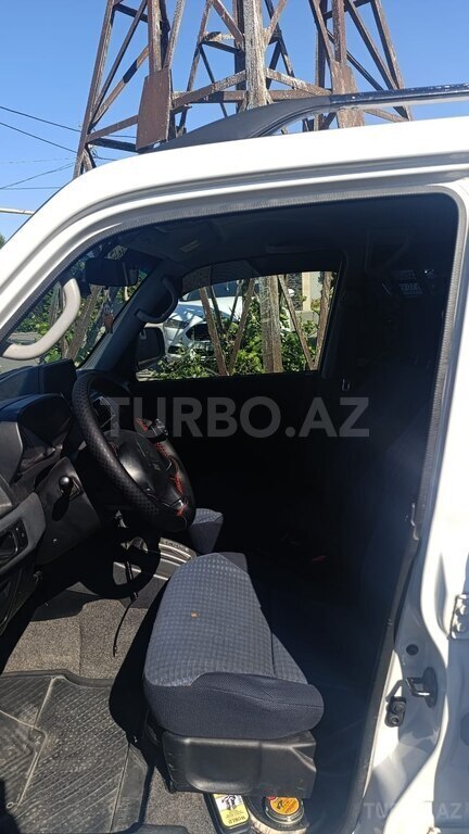Mitsubishi Pajero io