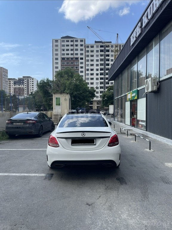 Mercedes C 300