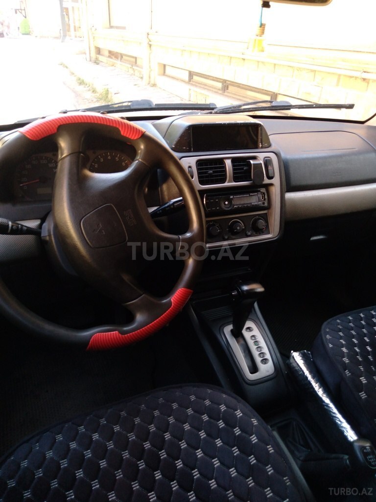 Mitsubishi Pajero io
