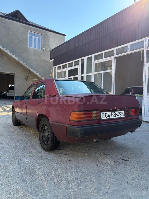 Mercedes 190