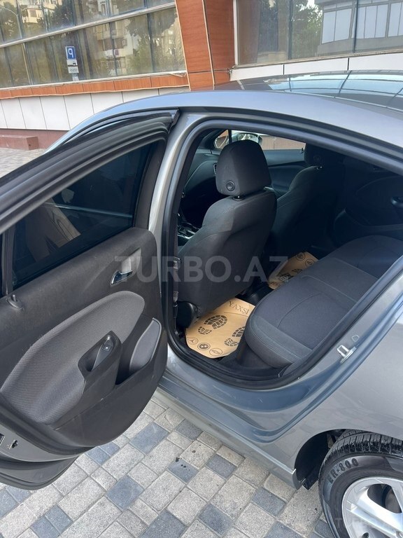 Chevrolet Cruze