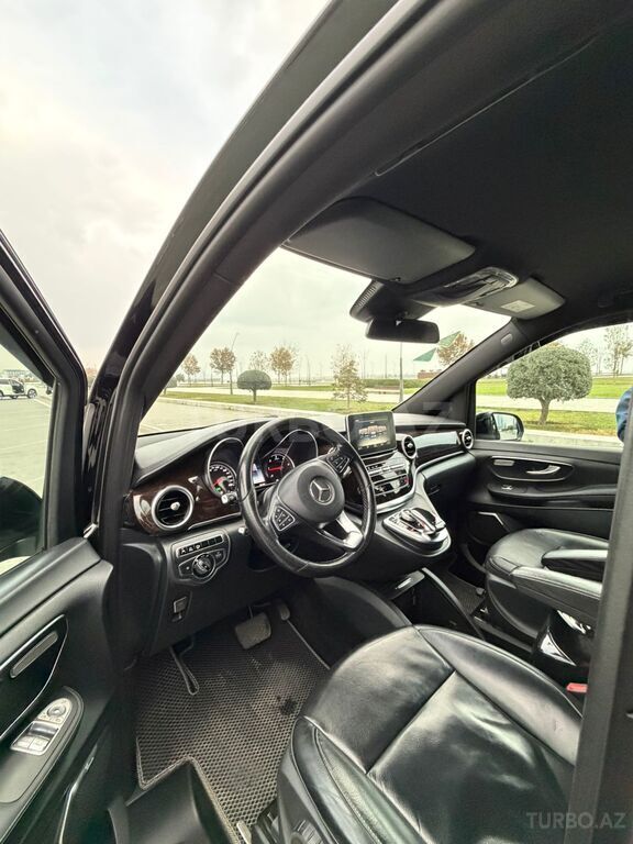 Mercedes V 250