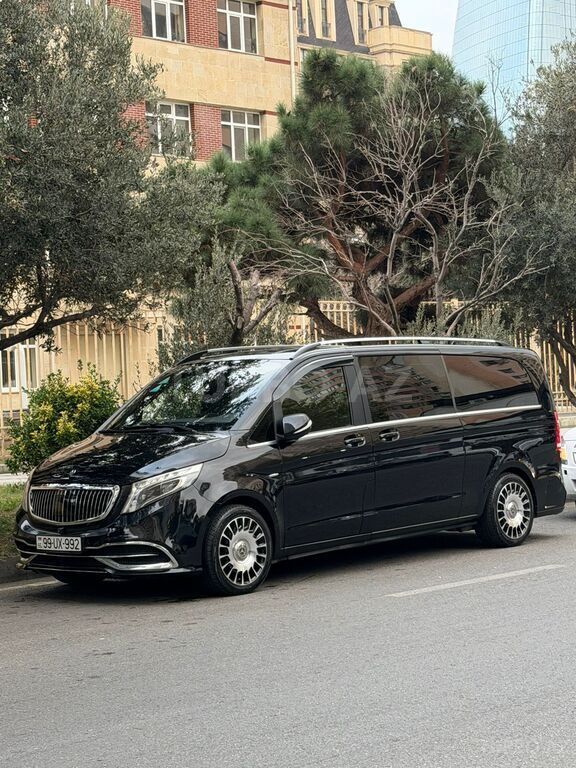Mercedes V 250
