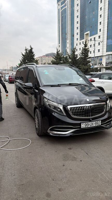 Mercedes V 250