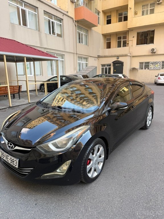 Hyundai Elantra