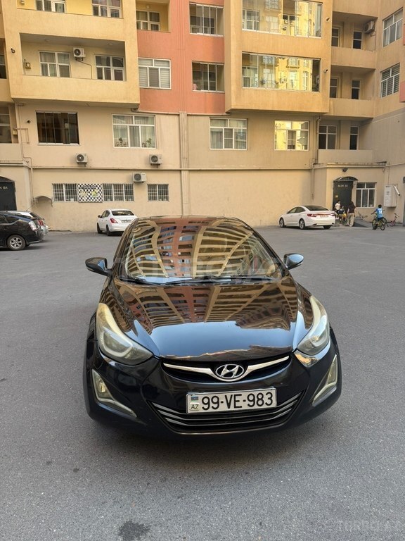Hyundai Elantra
