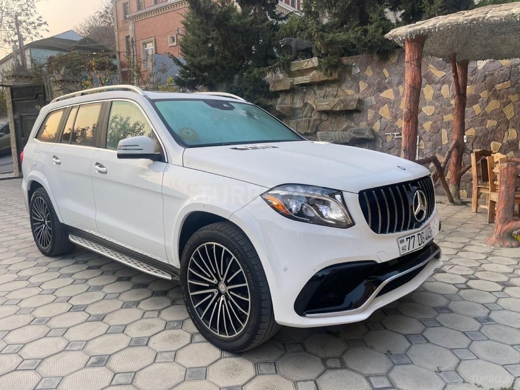 Mercedes GLS 450 4MATIC
