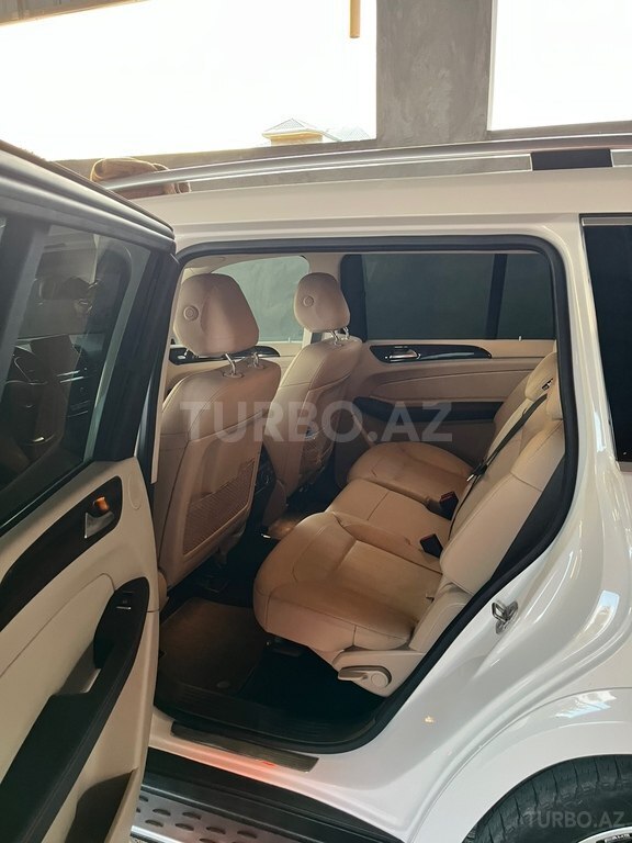 Mercedes GLS 450 4MATIC