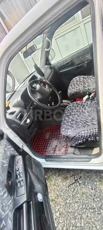 Mitsubishi Pajero io