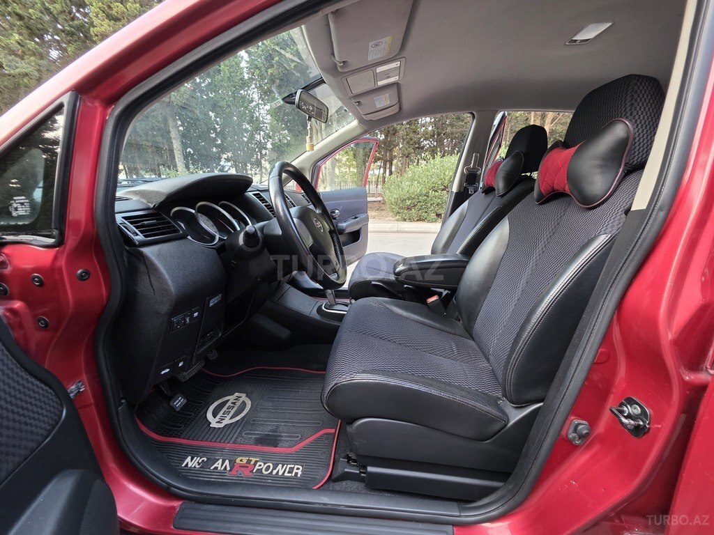 Nissan Tiida