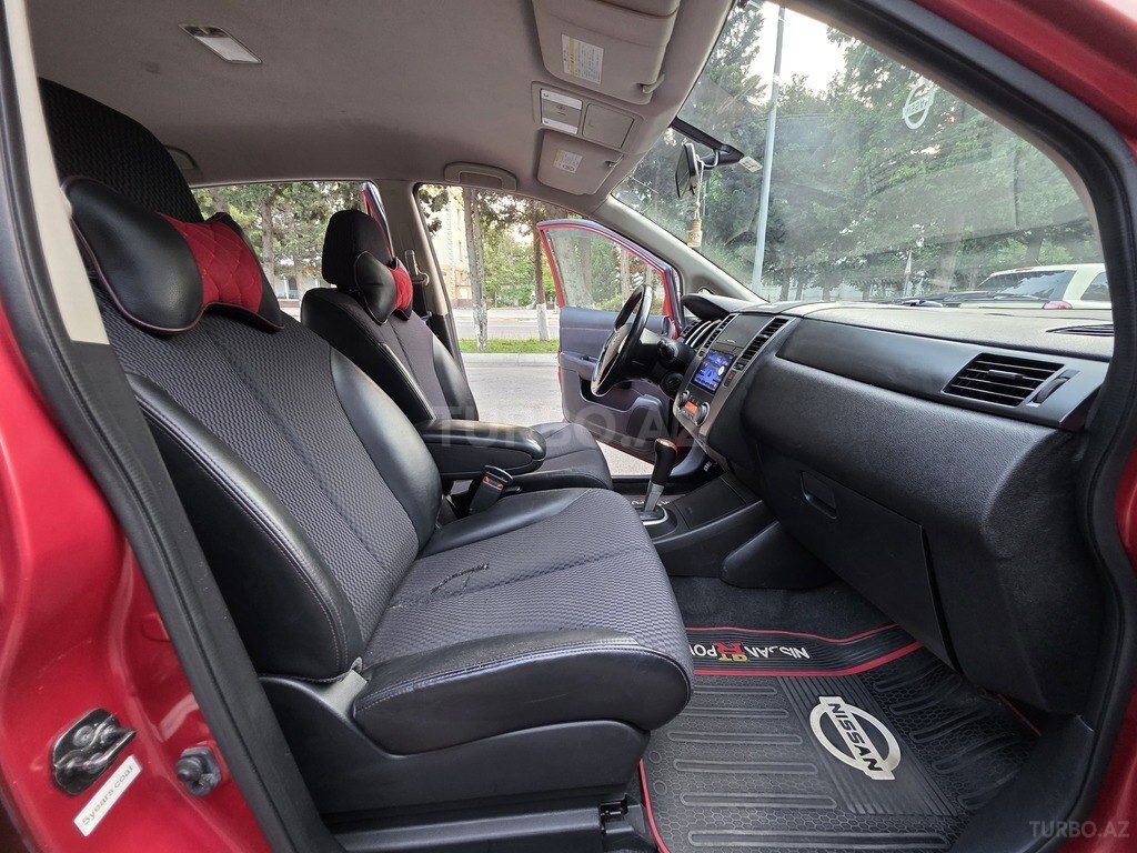 Nissan Tiida