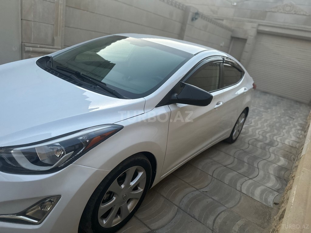 Hyundai Elantra