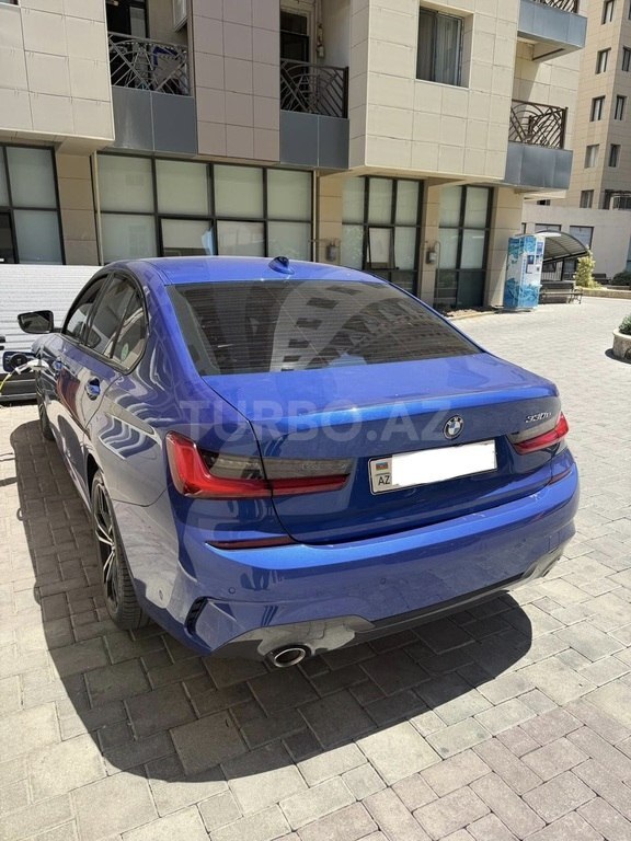 BMW 330e