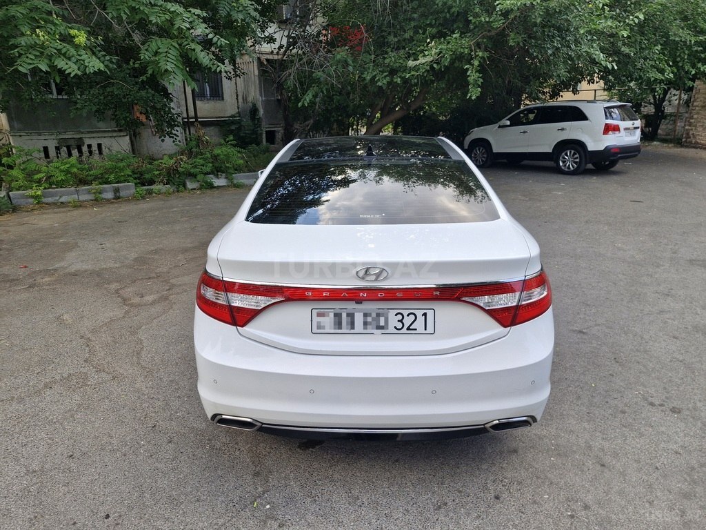 Hyundai Grandeur