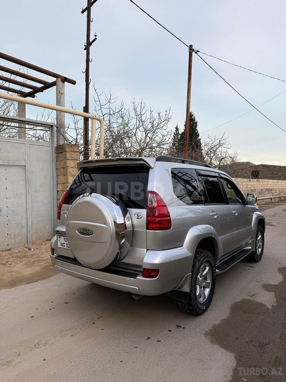 Toyota Land Cruiser Prado