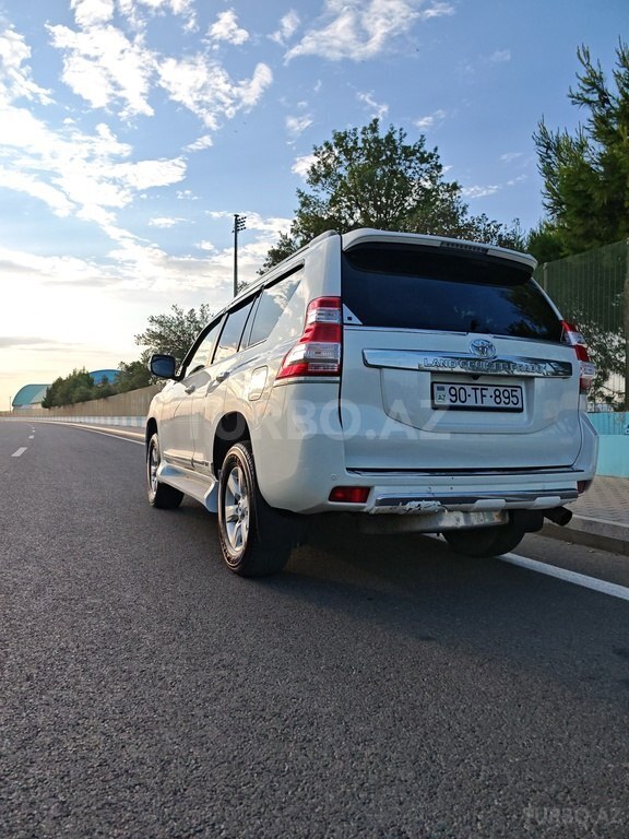 Toyota Land Cruiser Prado