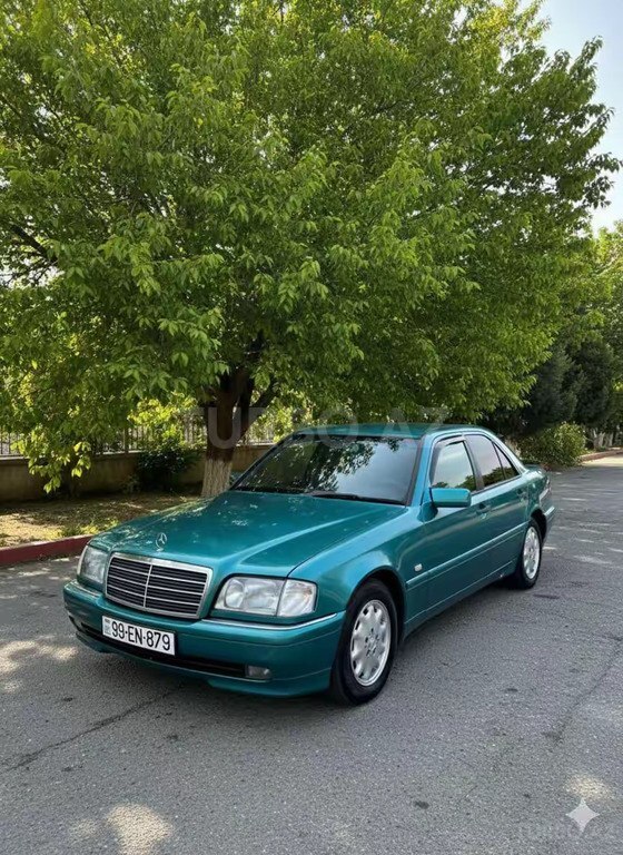 Mercedes C 180