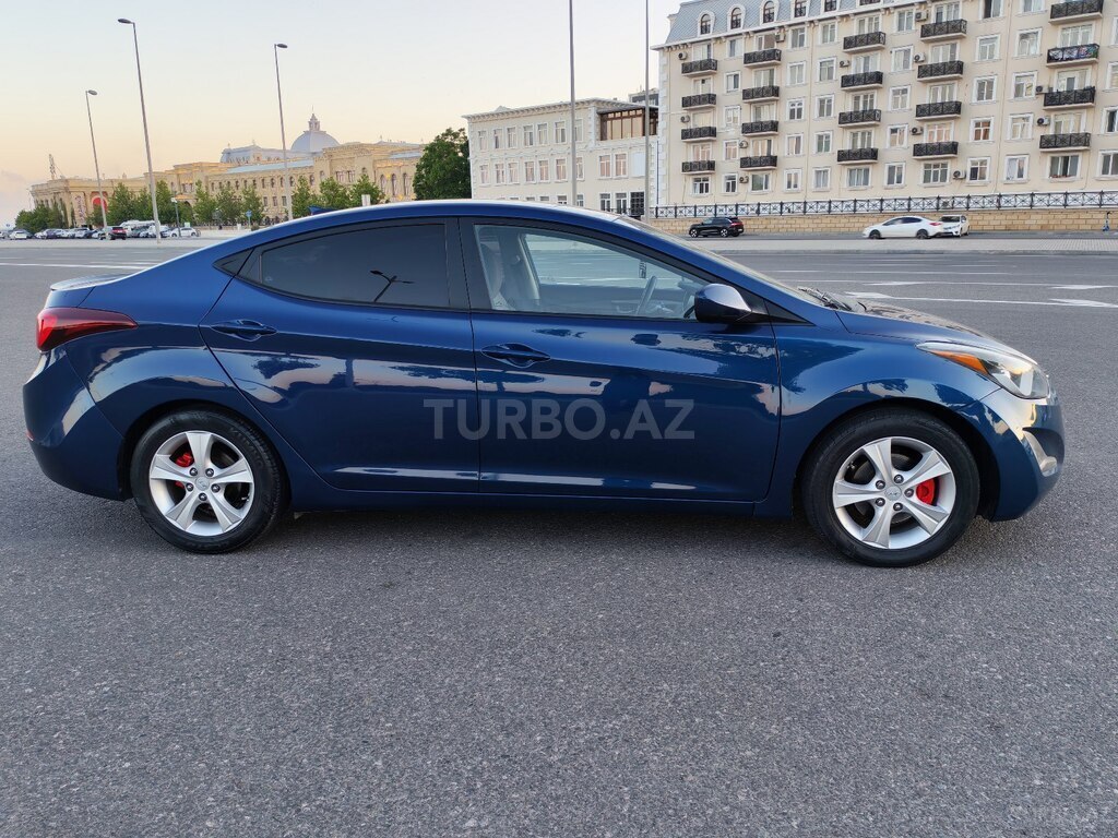 Hyundai Elantra