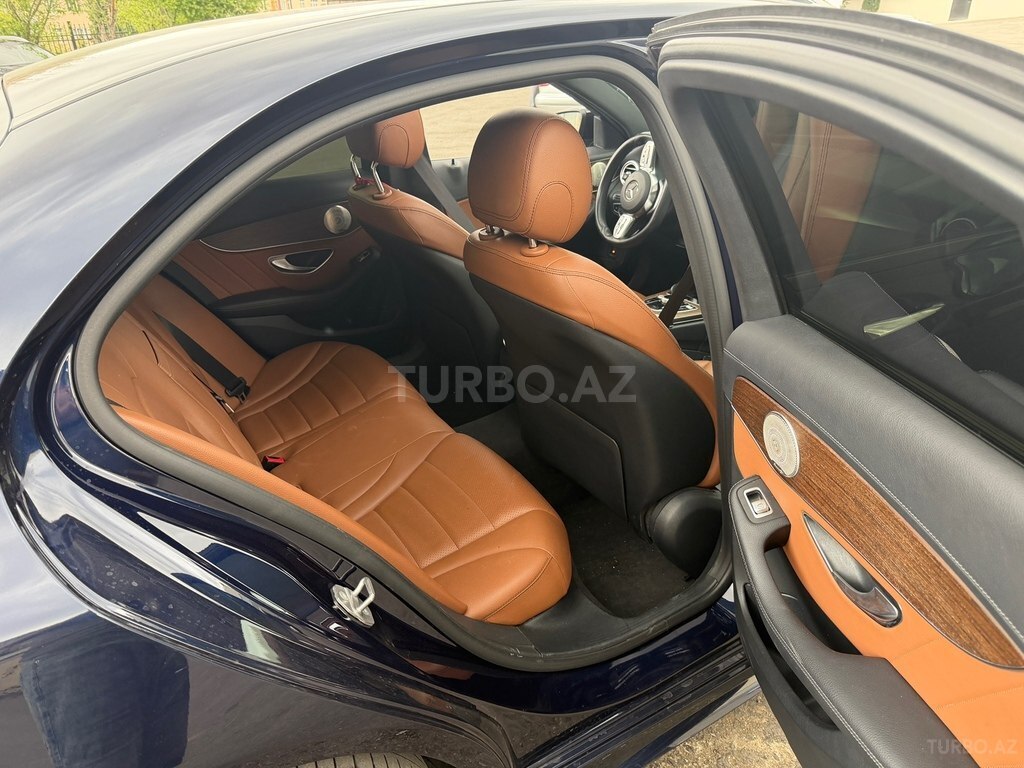 Mercedes C 300