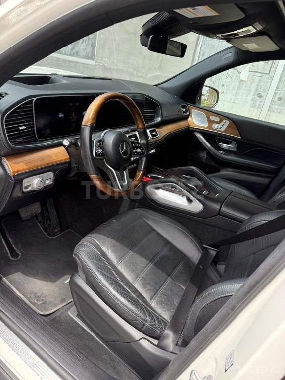 Mercedes GLS 450 4MATIC