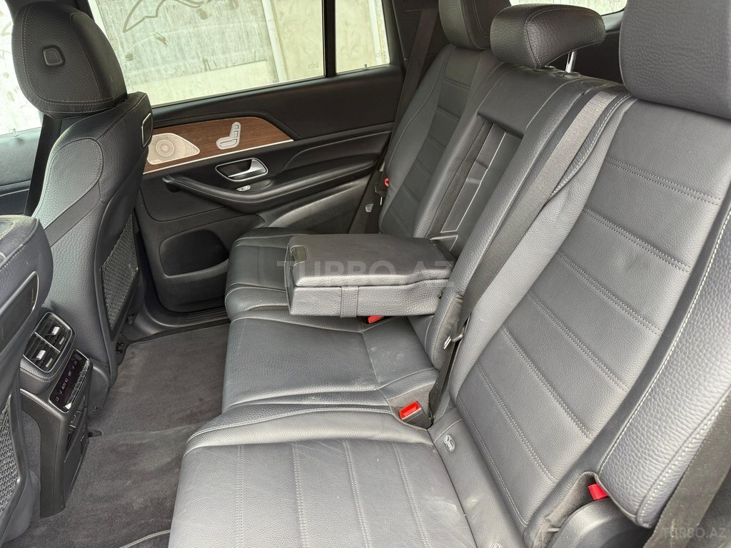 Mercedes GLS 450 4MATIC