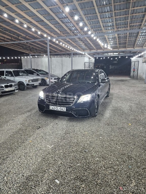 Mercedes S 63 AMG 4MATIC