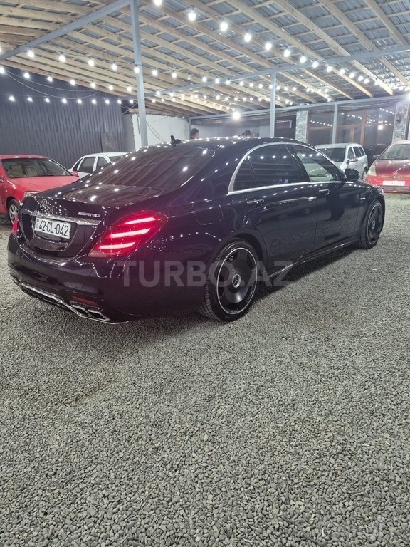 Mercedes S 63 AMG 4MATIC