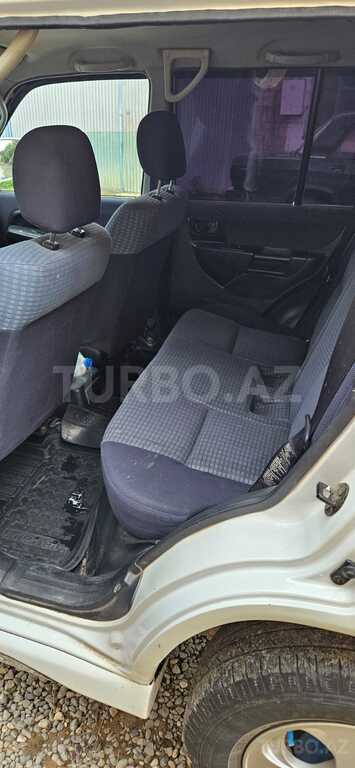 Mitsubishi Pajero io