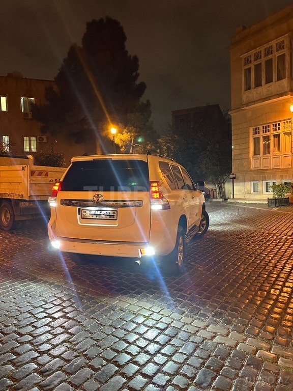Toyota Land Cruiser Prado