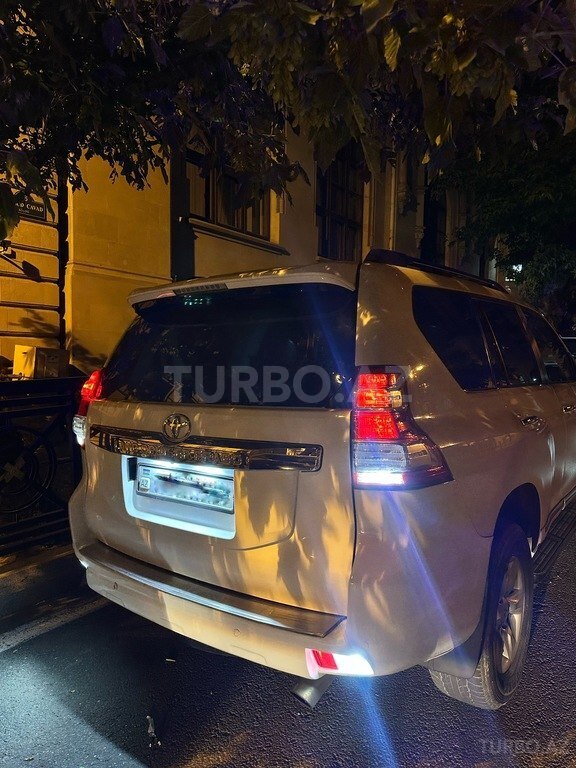 Toyota Land Cruiser Prado