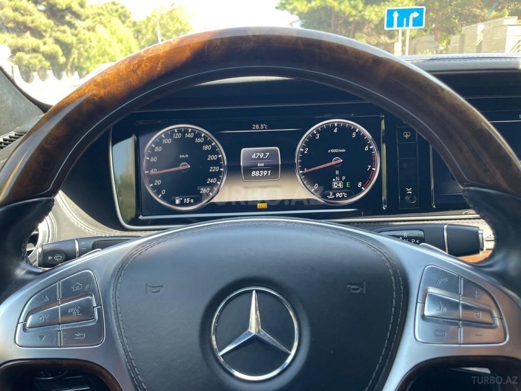 Mercedes S 500 4MATIC