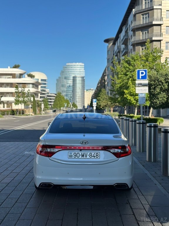 Hyundai Grandeur