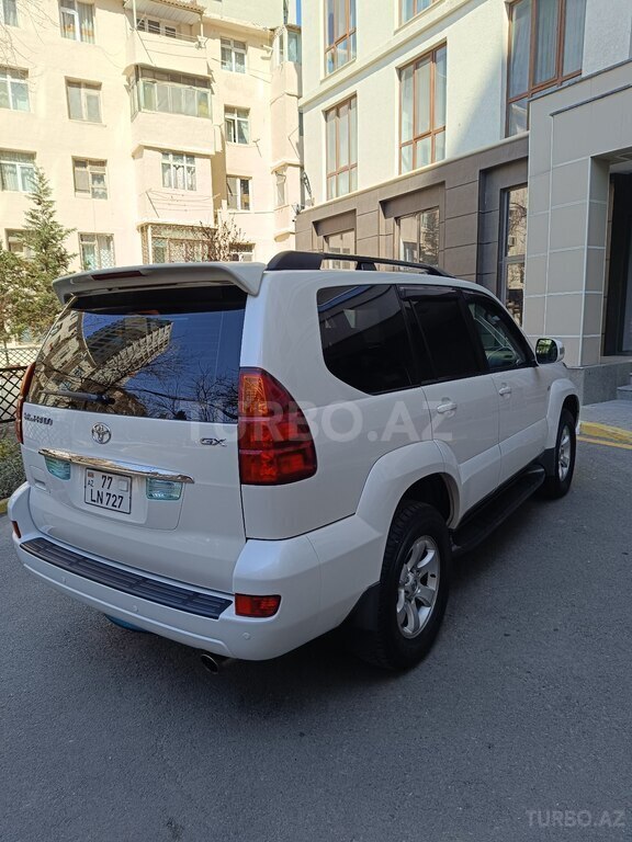 Toyota Land Cruiser Prado