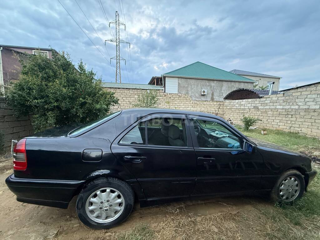 Mercedes C 230