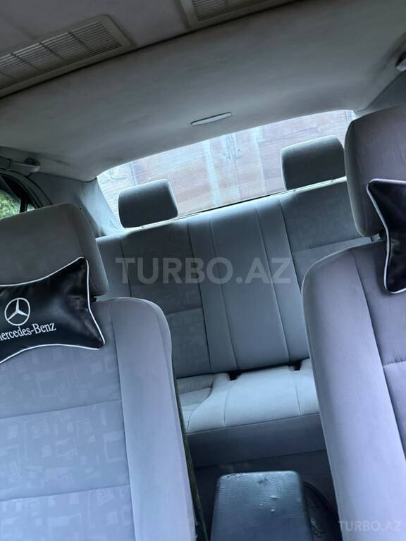 Mercedes C 230