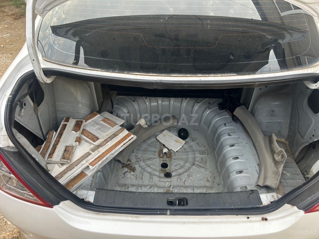 Nissan Sunny