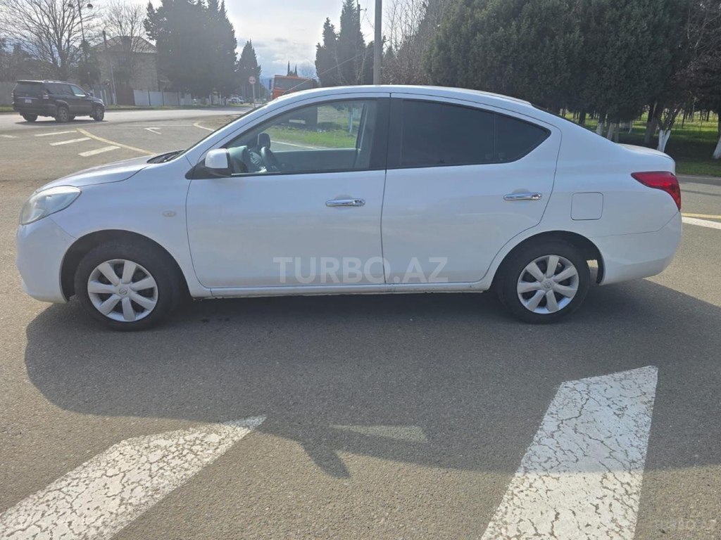 Nissan Sunny