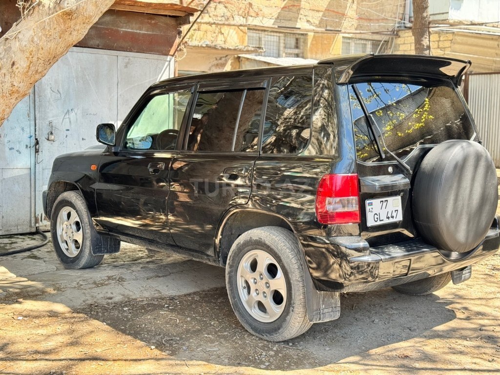 Mitsubishi Pajero io