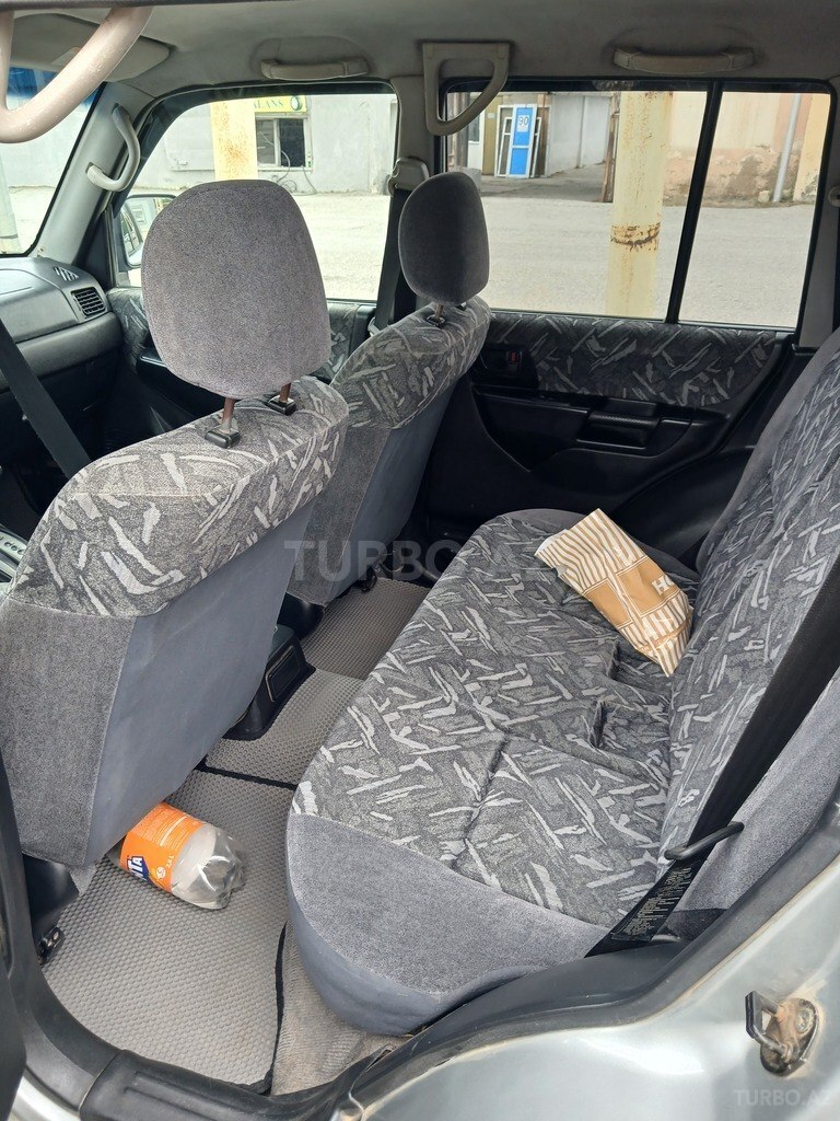 Mitsubishi Pajero io