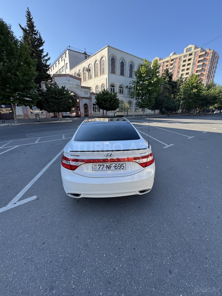 Hyundai Grandeur