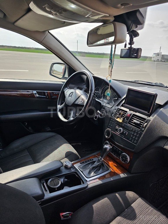 Mercedes C 230