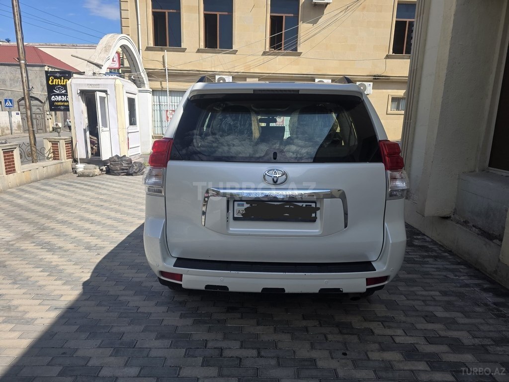 Toyota Land Cruiser Prado