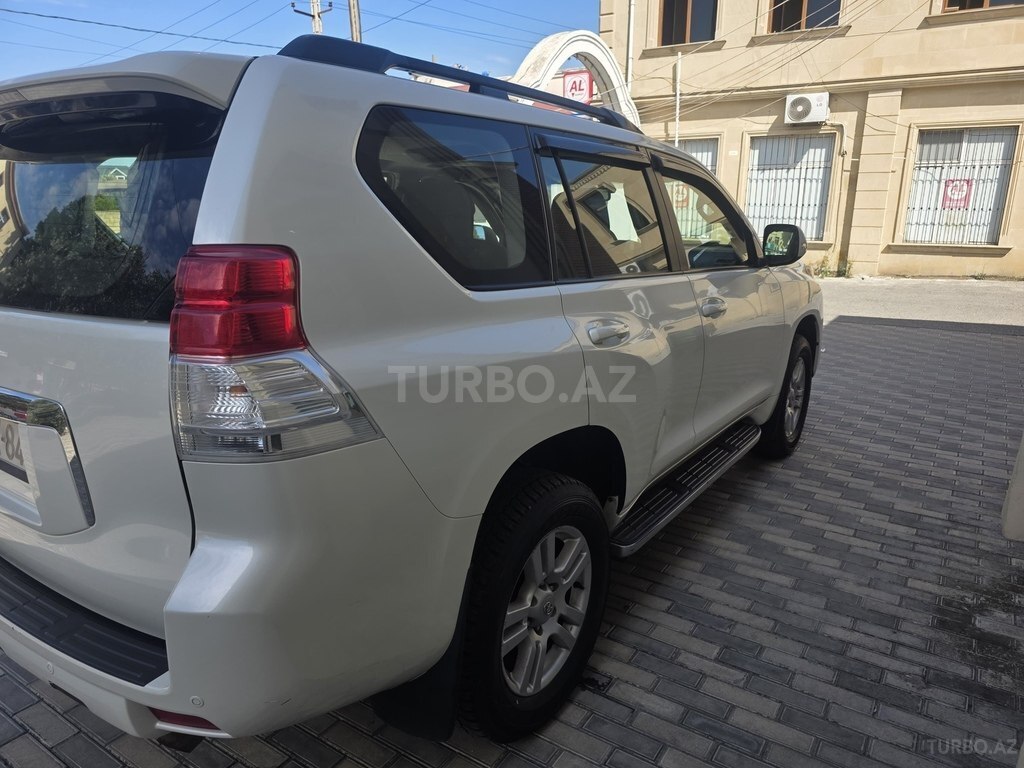 Toyota Land Cruiser Prado