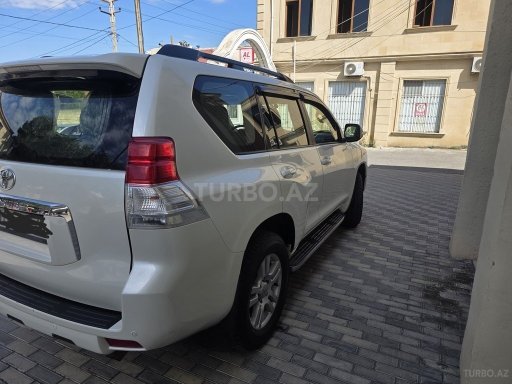 Toyota Land Cruiser Prado